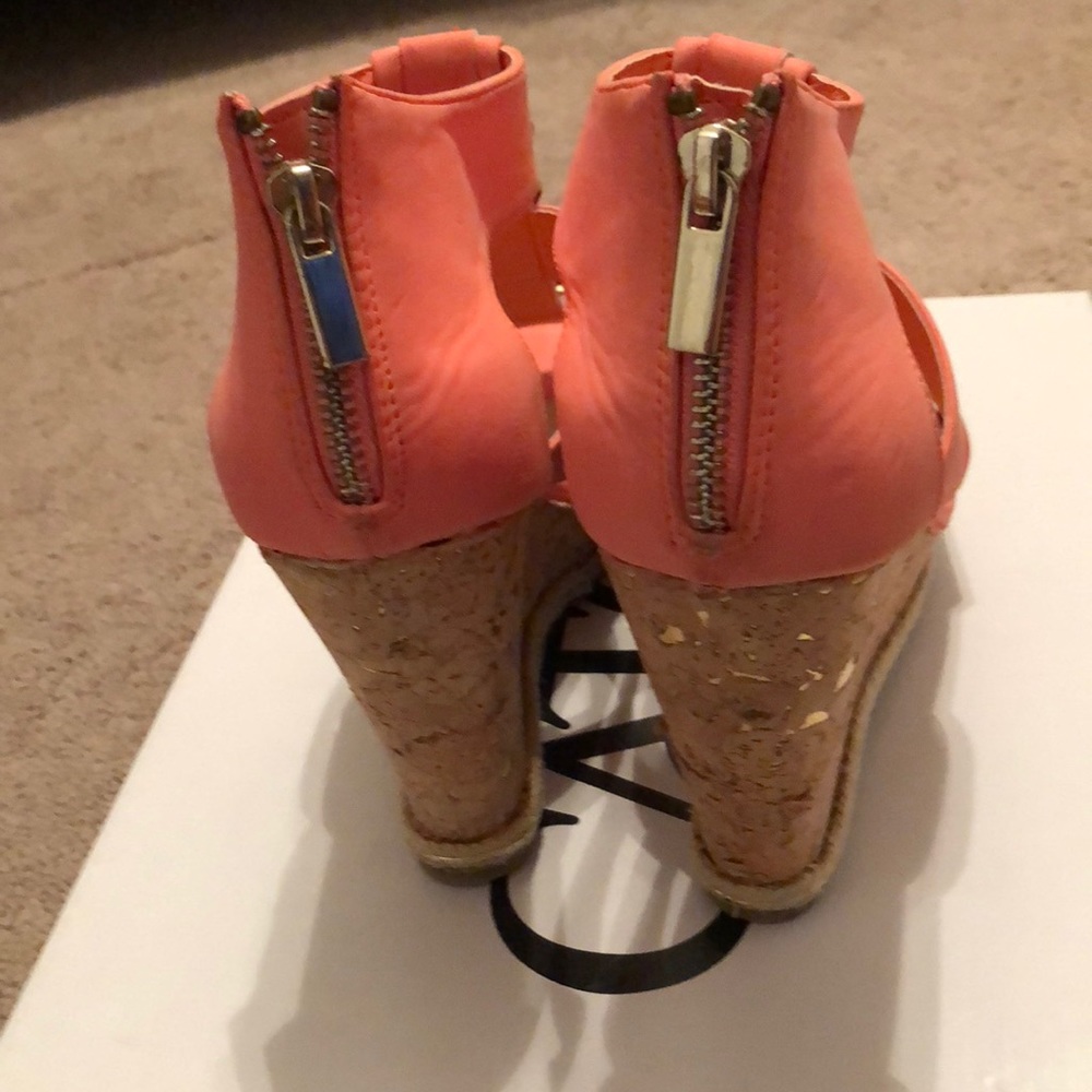 Heels - Picture 3 of 4